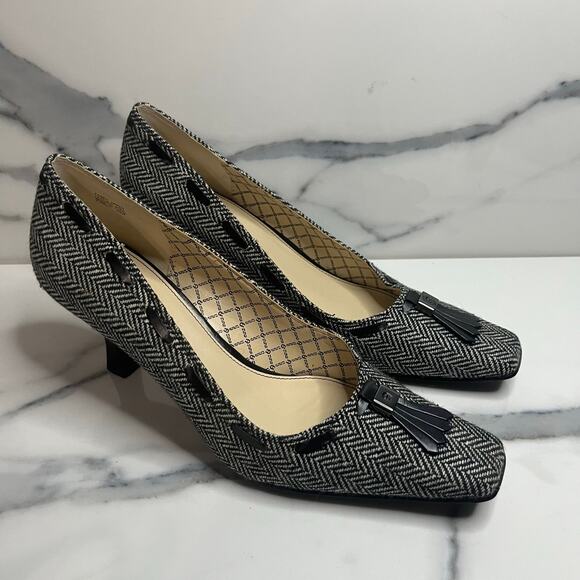 Etienne Aigner | Women's Black White Tassel Slight Square Toe Kitten Heels Sz 9 - Picture 1 of 7